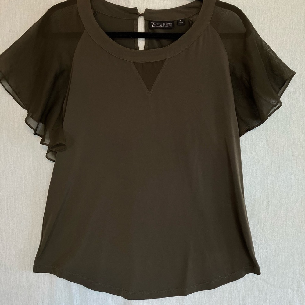 New York & CO Women's Green Sheer Sleeve Top